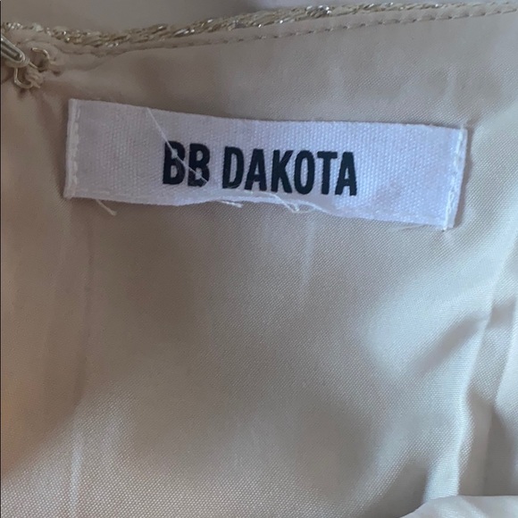 EUC gold BB Dakota power puff mini dress 🌟 - Picture 8 of 10